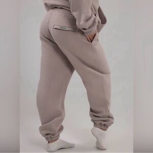 NWT Comfrt Travel Essentials Sweatpants Size XS in color Bark